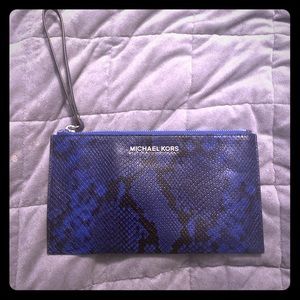 Michael Kors XL clutch
